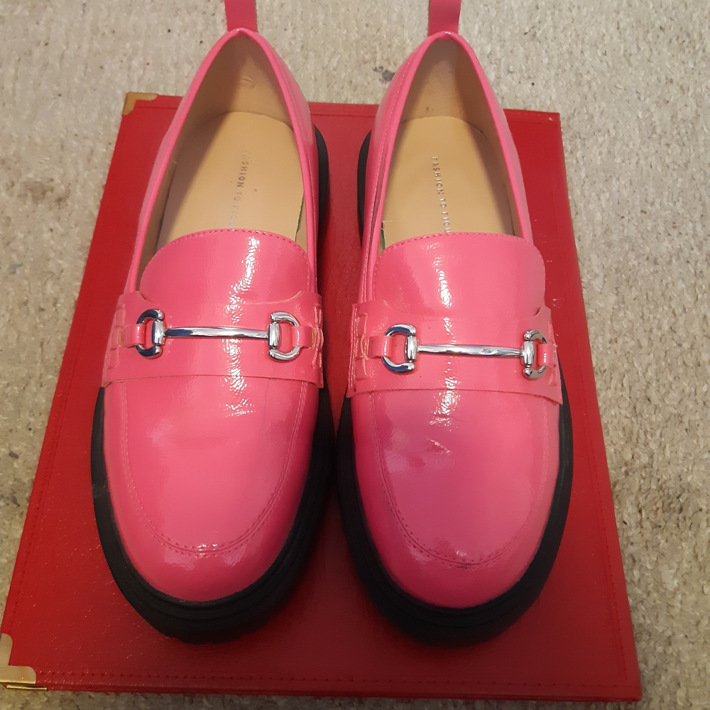 Fashion to Figure Vibrant Pink Flats with Silver Accent